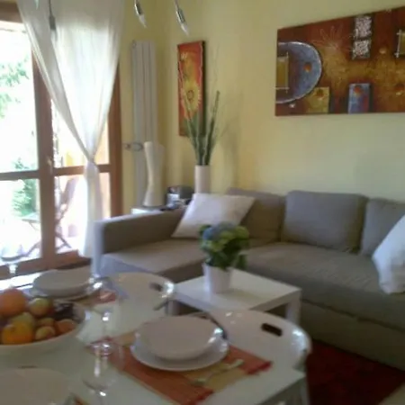 Dom wakacyjny Gittana Sleeps 6 Pool *